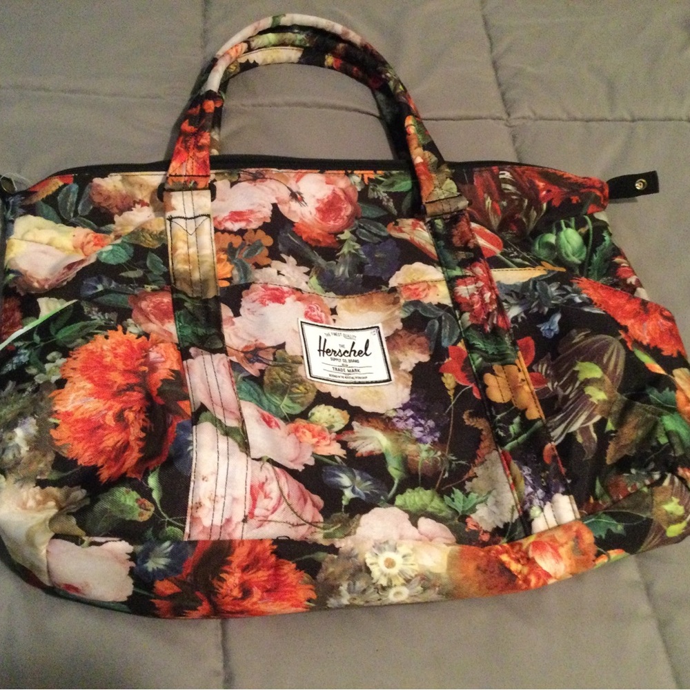 Herschel travel tote